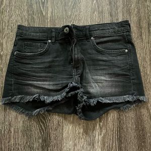 H&M black jean shorts